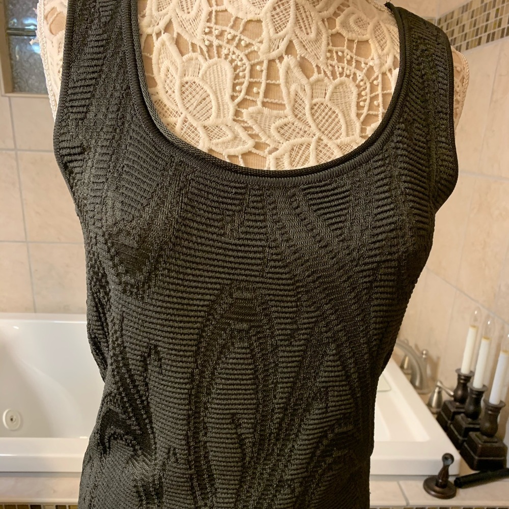 Armani Collezioni Textured Black Tank Top - Picture 2 of 8